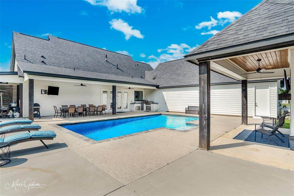 539 Bishop Pvt Drive - Photo 1