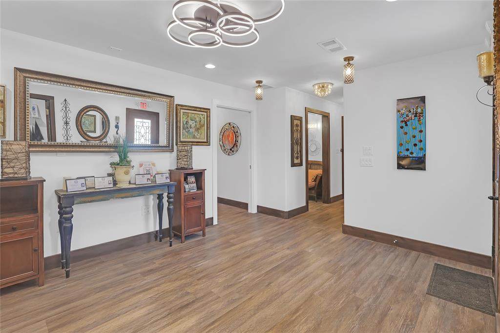 213 Mckinney Avenue - Photo 1