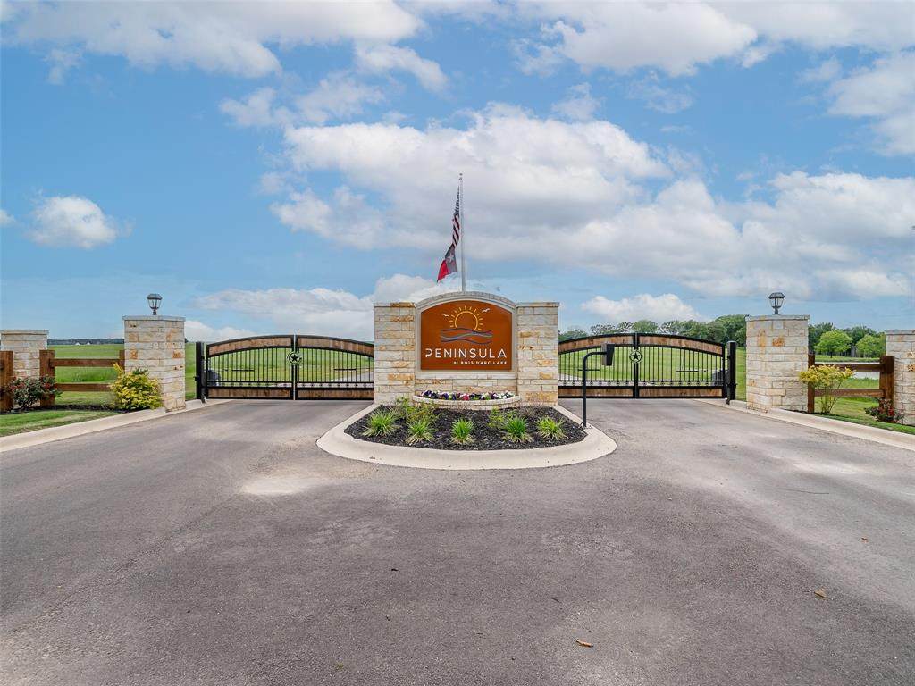 800 Peninsula Drive - Photo 1