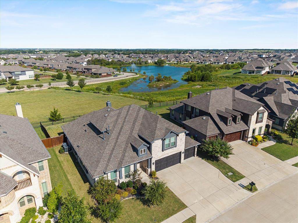 1099 Canterbury Lane - Photo 1