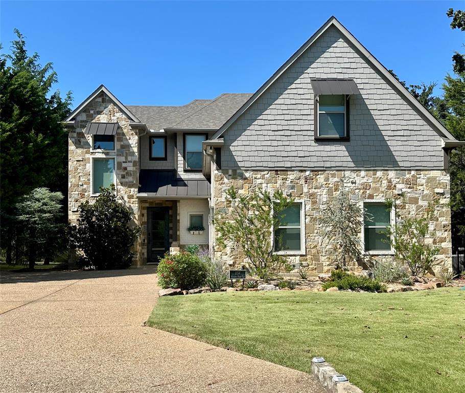 137 Roaring Fork Circle - Photo 1