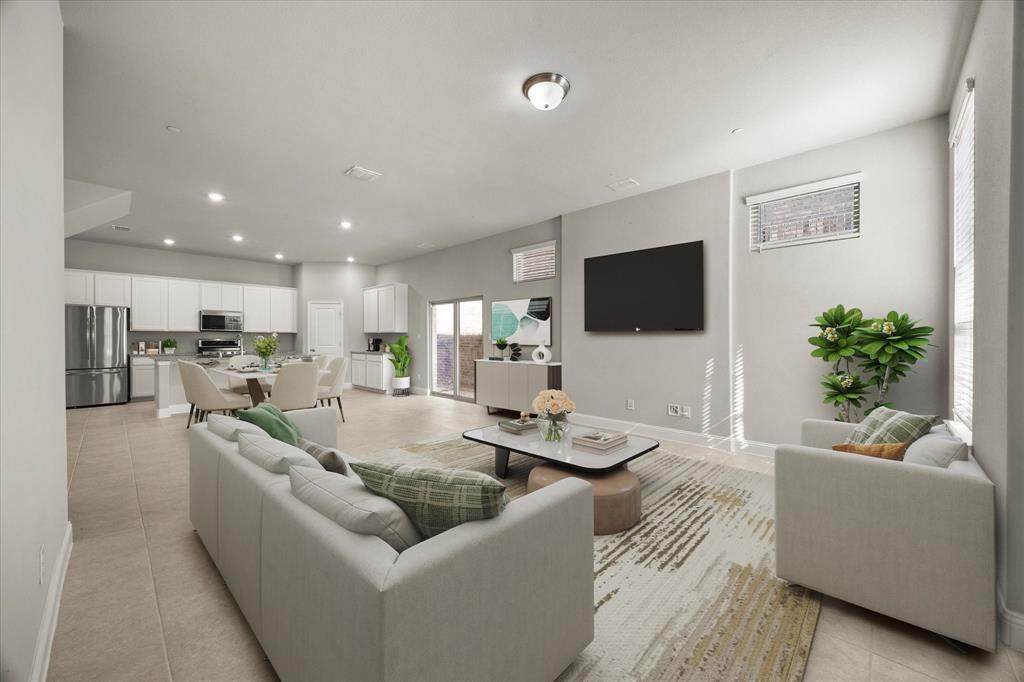 7621 Sunset Boulevard - Photo 1