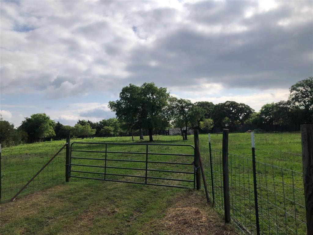 15411 Seagoville Road - Photo 1