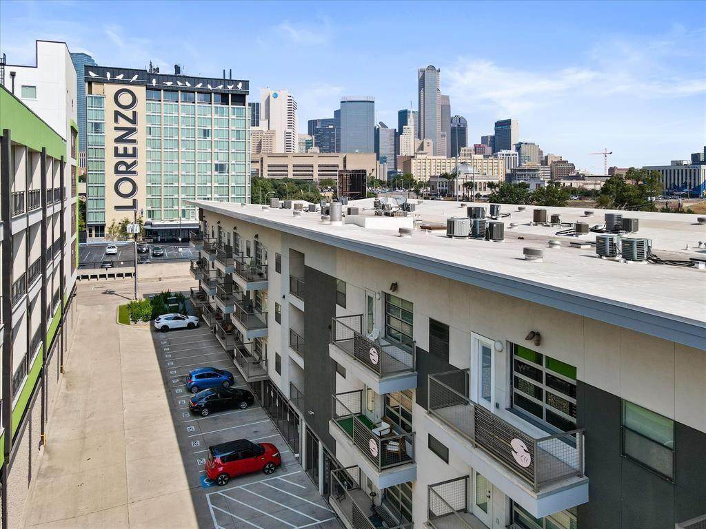 1111 Akard Street - Photo 1