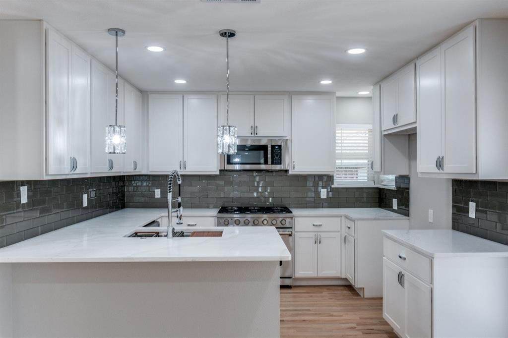 2542 Delmac Drive - Photo 1