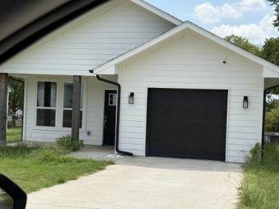 3907 Cornelia Street - Photo 1