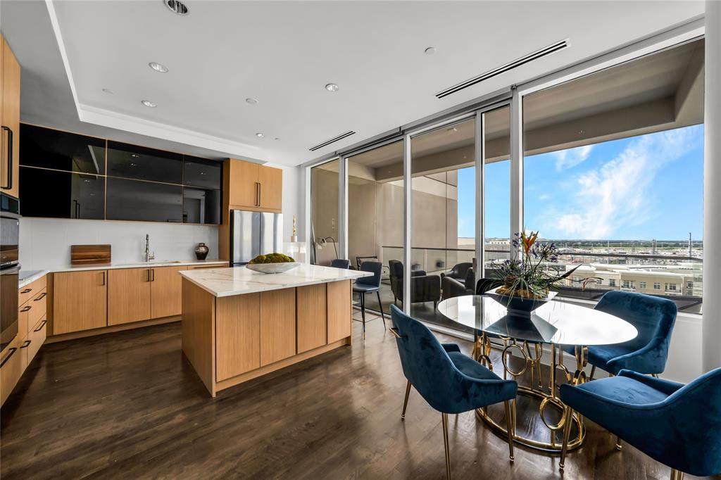 2408 Victory Park Lane - Photo 1