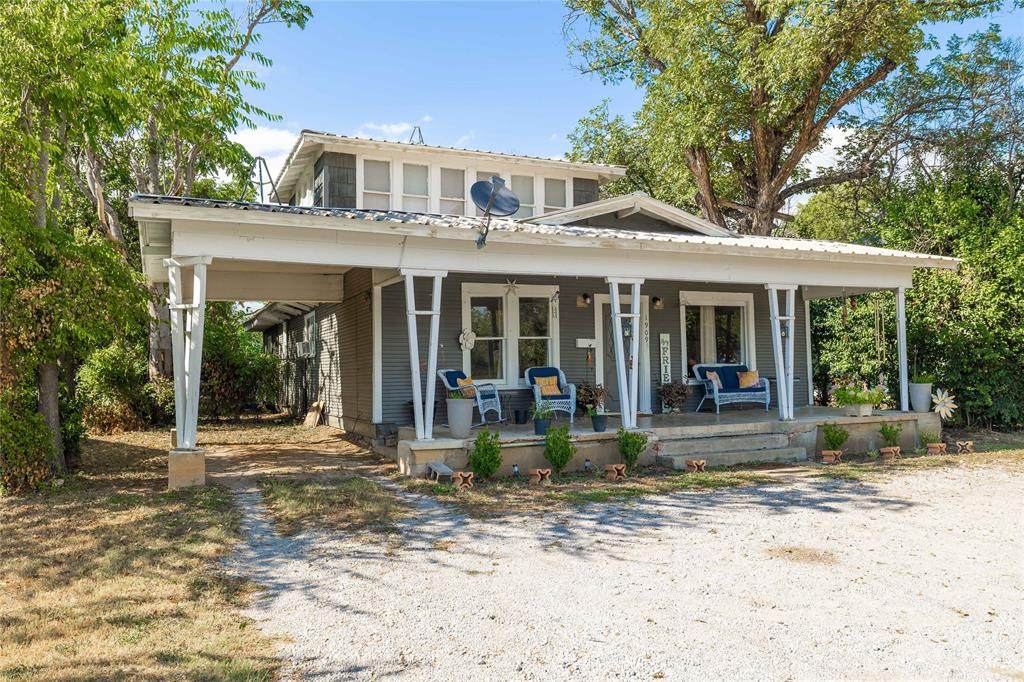 1909 Coggin Avenue - Photo 1