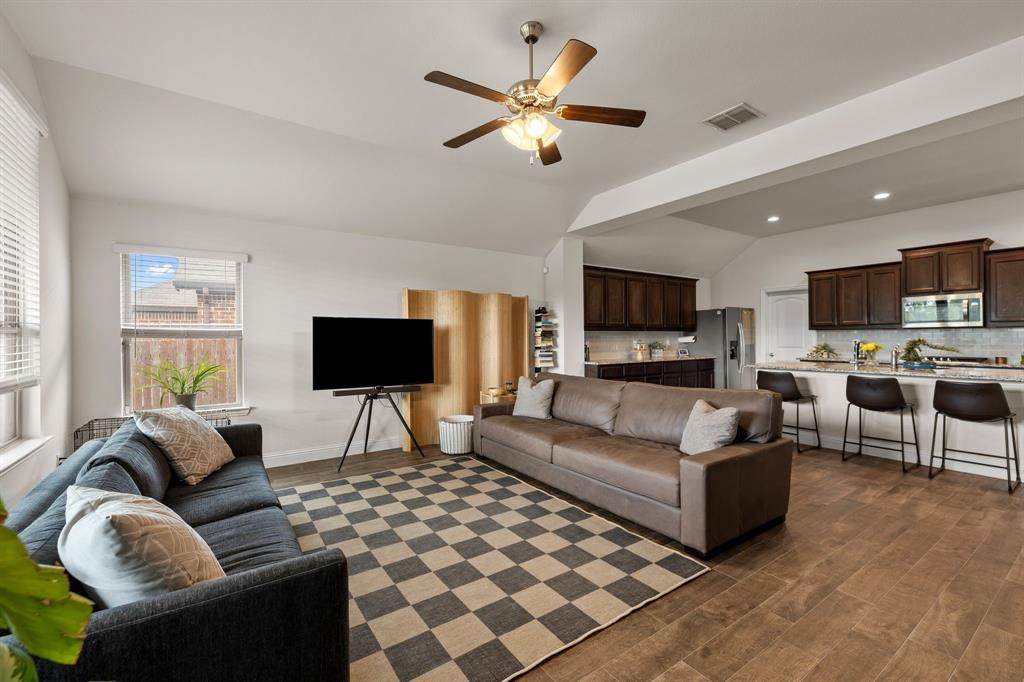 5725 Broad Bay Lane - Photo 1