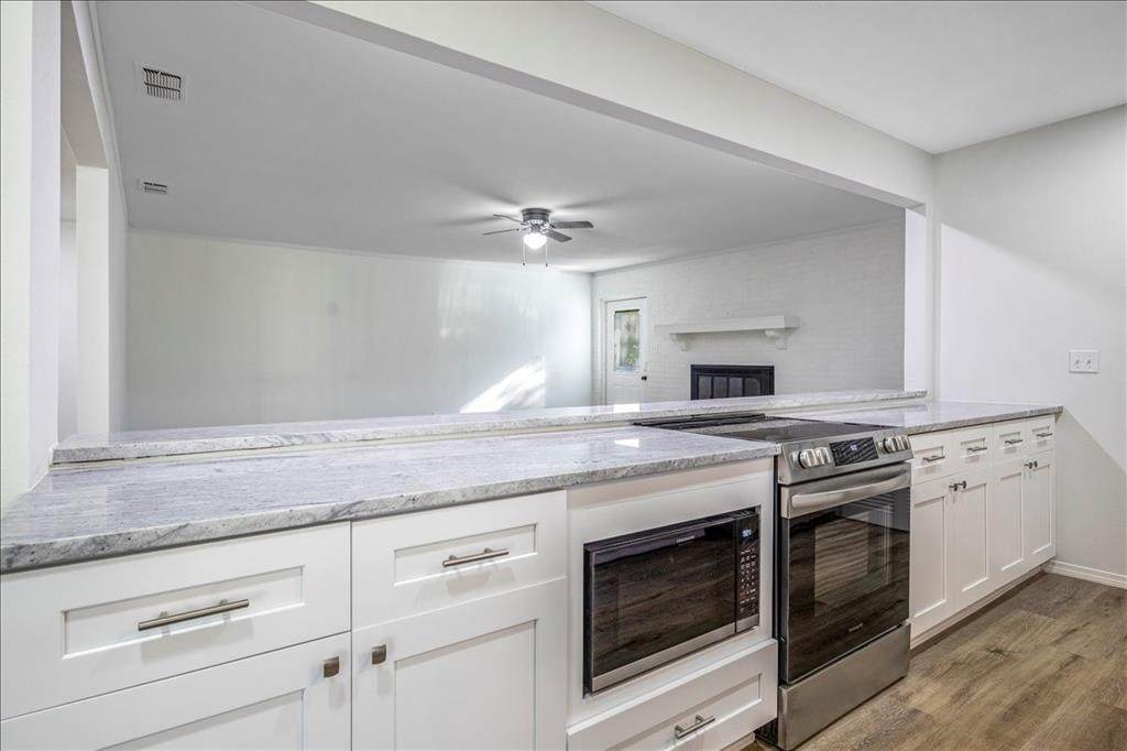 303 Jane Lane - Photo 1