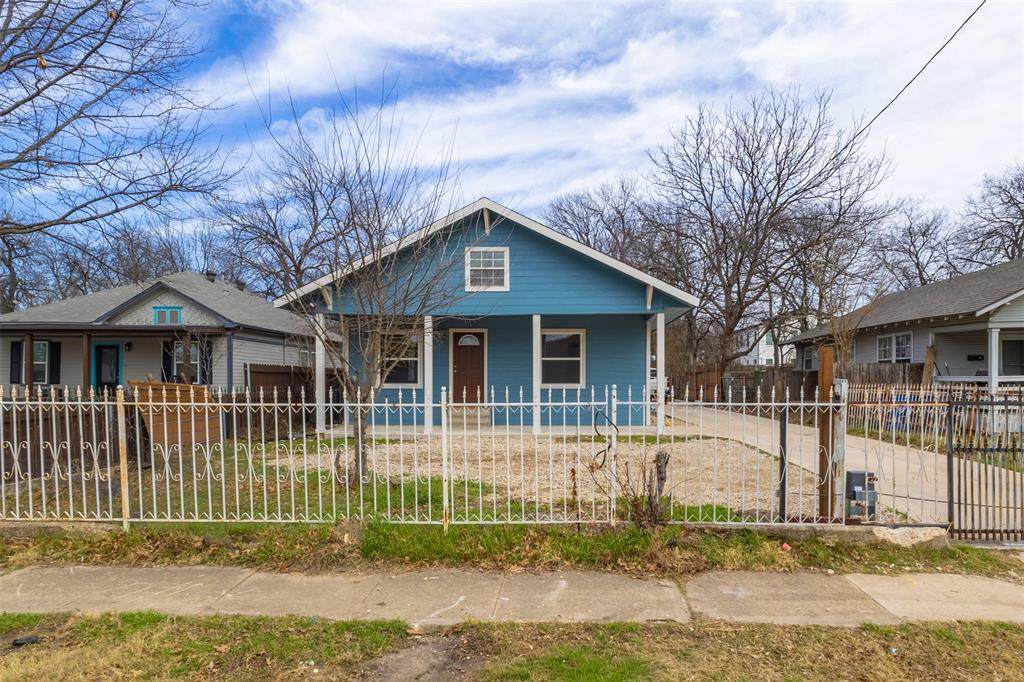 704 Beacon Street - Photo 1