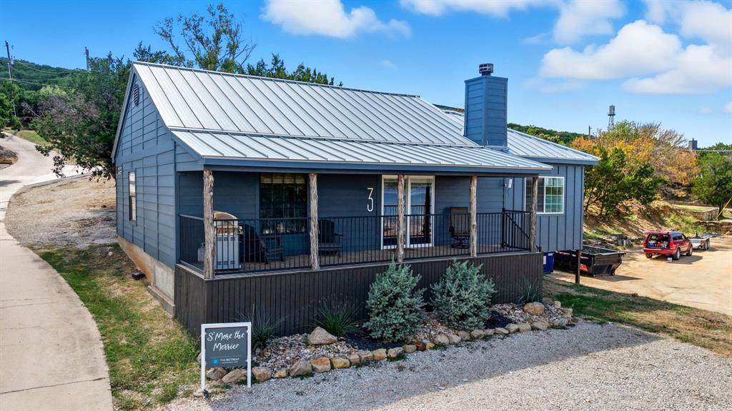 1782 Fm 2951 - Photo 1