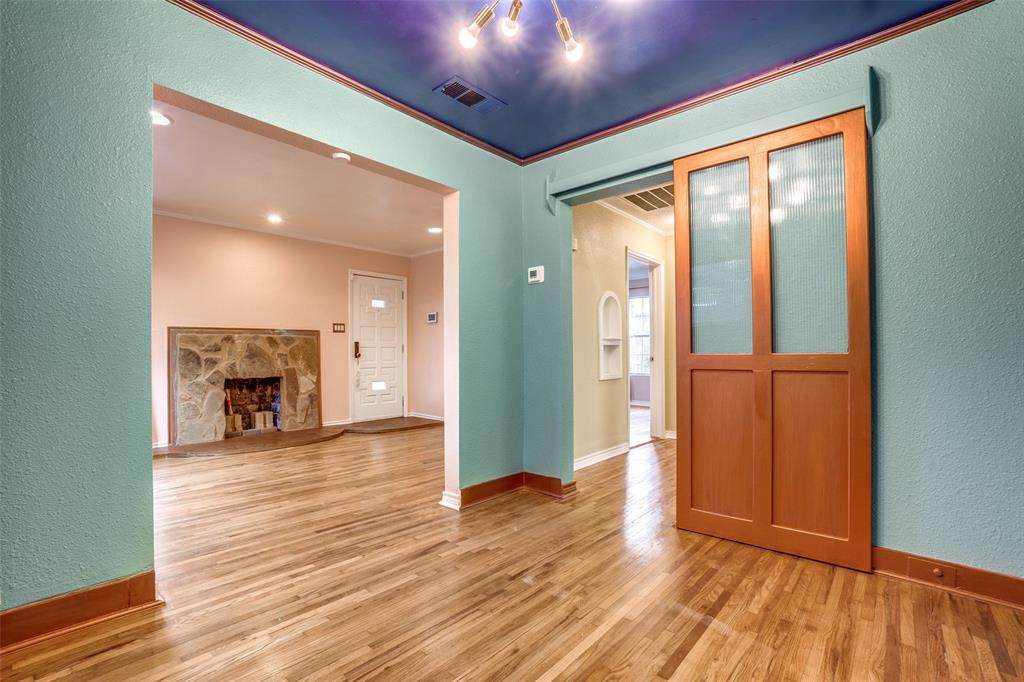 8810 Daytonia Avenue - Photo 1