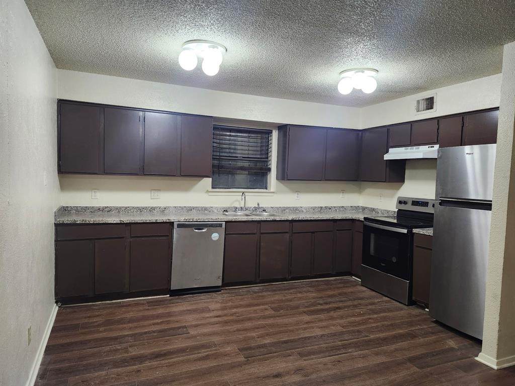 2507 Stella Street - Photo 1