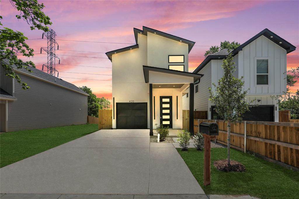 420 Moore Street - Photo 1