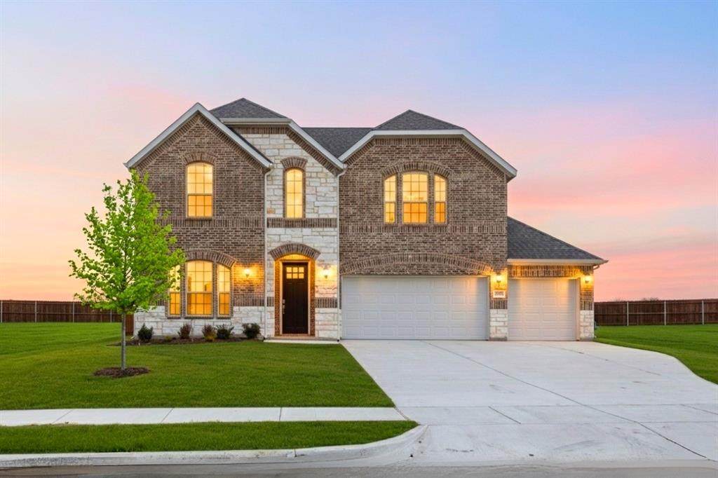 512 Pinnacles Court - Photo 1