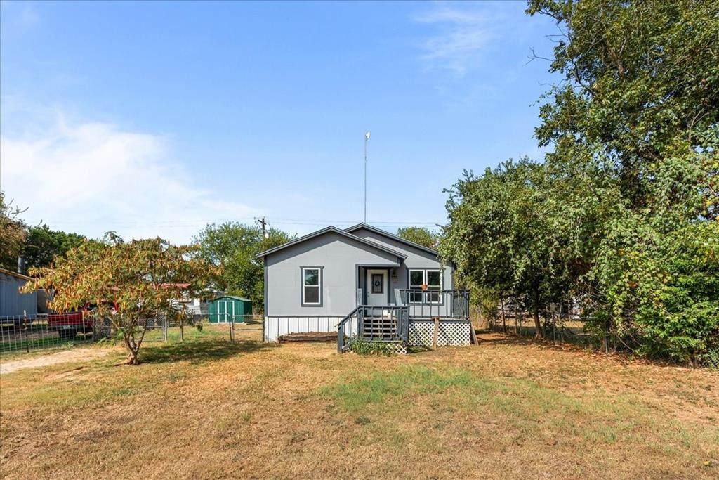 239 County Road 1743 - Photo 1