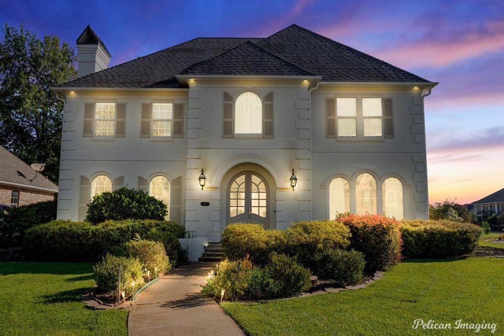 527 Canterbury Lane - Photo 1