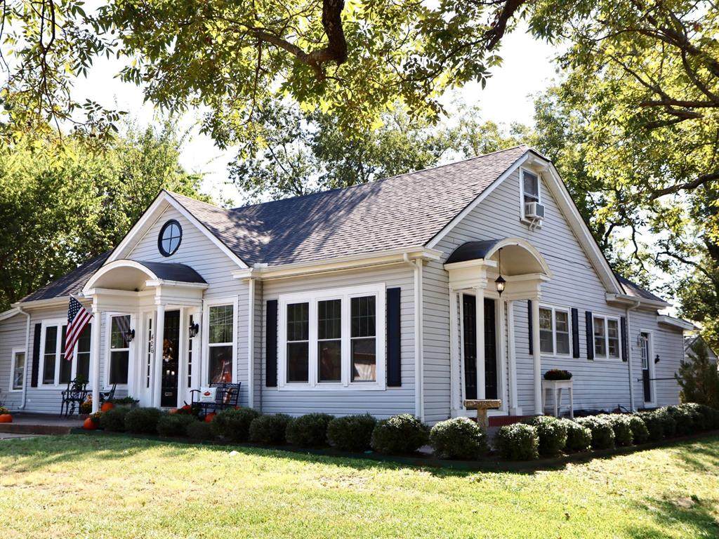 426 Mcgee Street - Photo 1