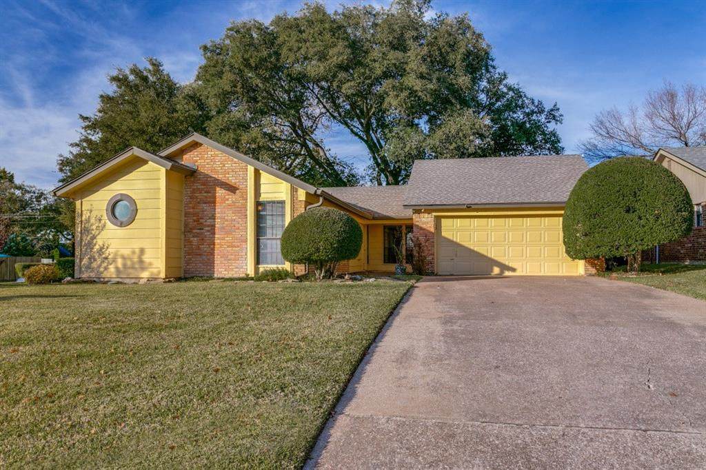 601 Riverside Drive - Photo 1