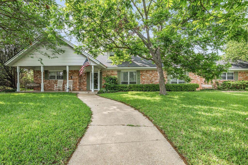 5601 Woodcastle Street - Photo 1