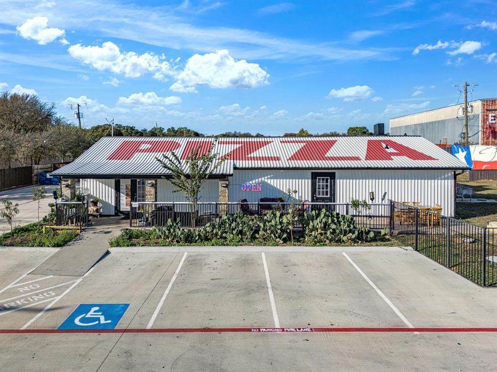 9805 Jacksboro Highway - Photo 1