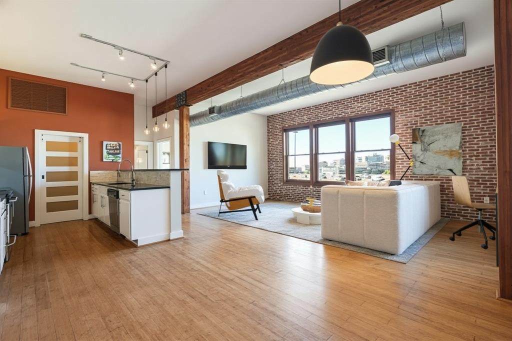 2502 Live Oak Street - Photo 1