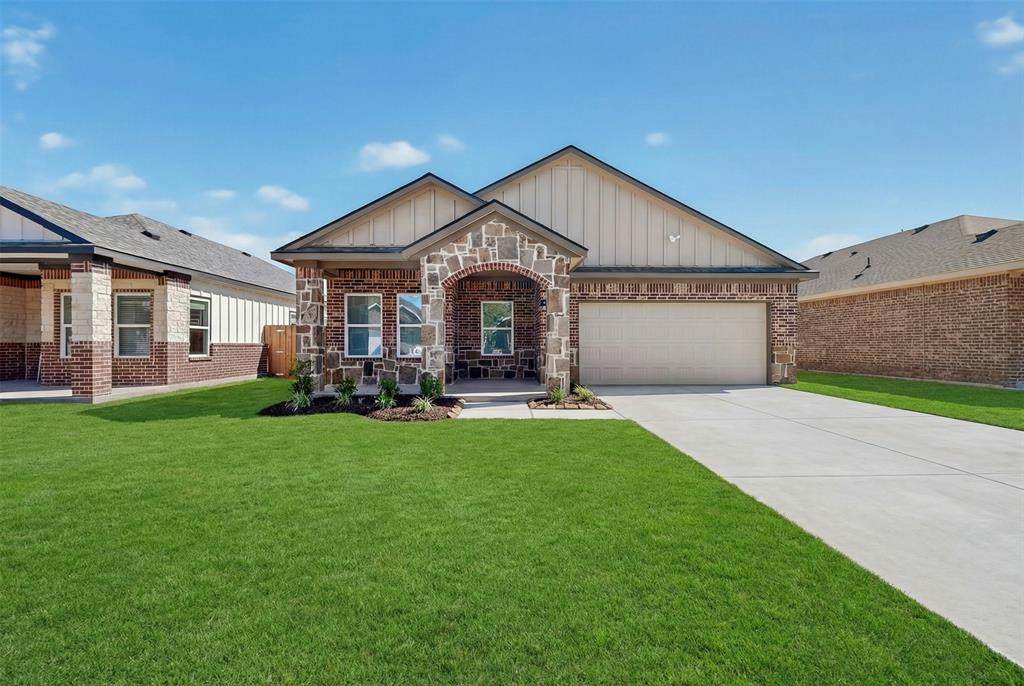 1221 Rockwall Avenue - Photo 1