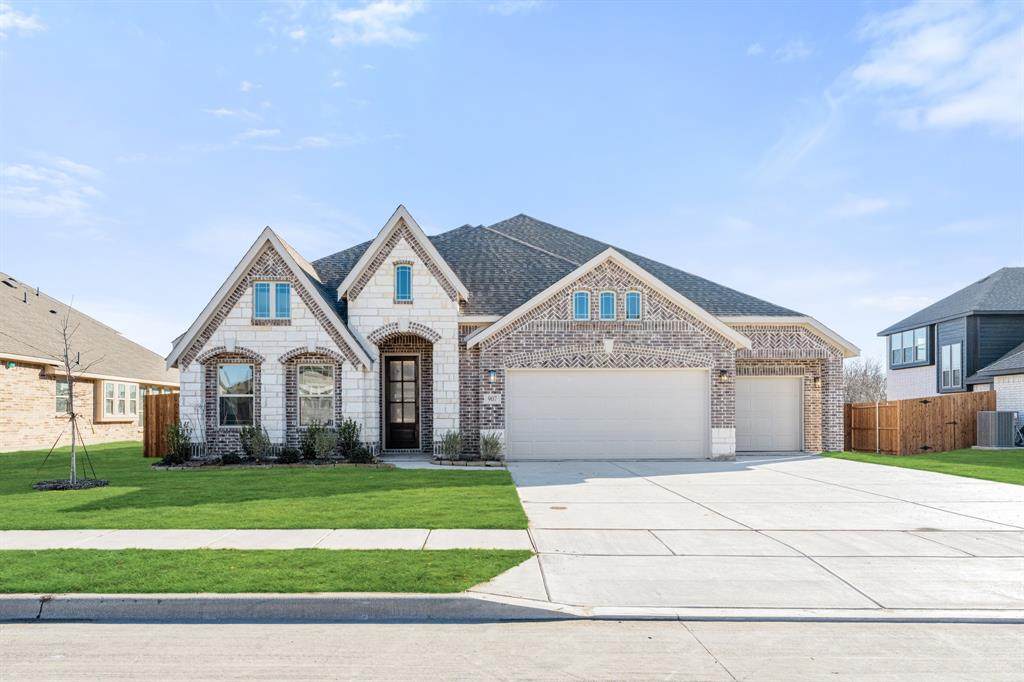 907 Willowbanks Drive - Photo 1