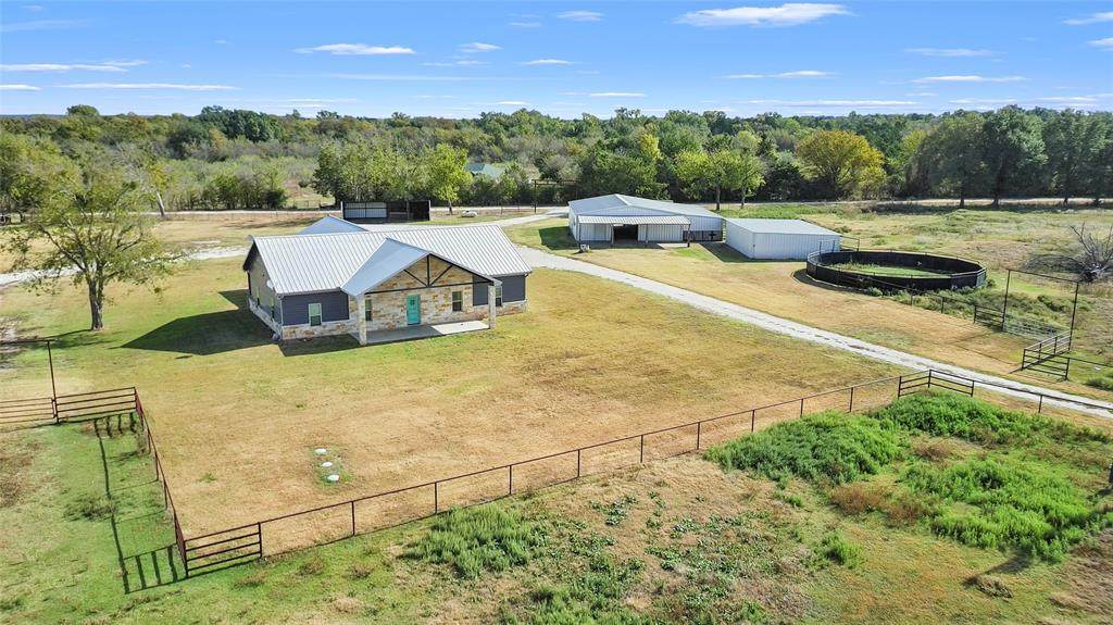 3703 Fm 39 - Photo 1