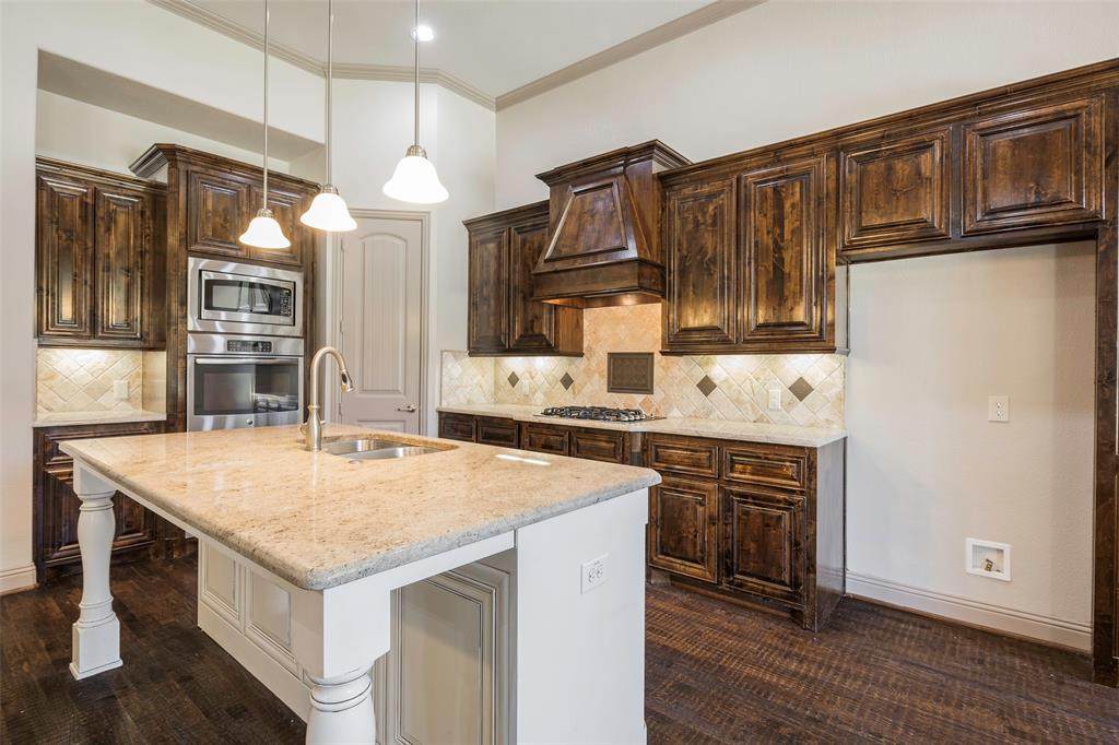 1500 Northwood Drive - Photo 1