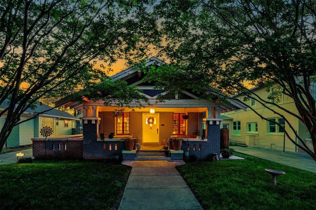 2204 6th Avenue - Photo 1