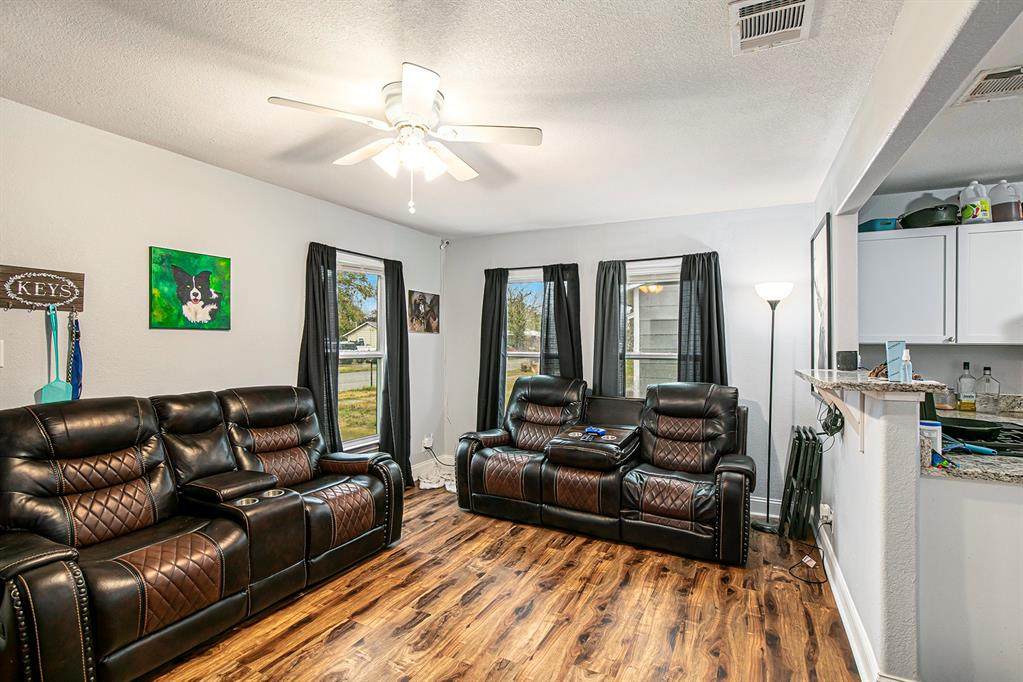 502 Bales Street - Photo 1