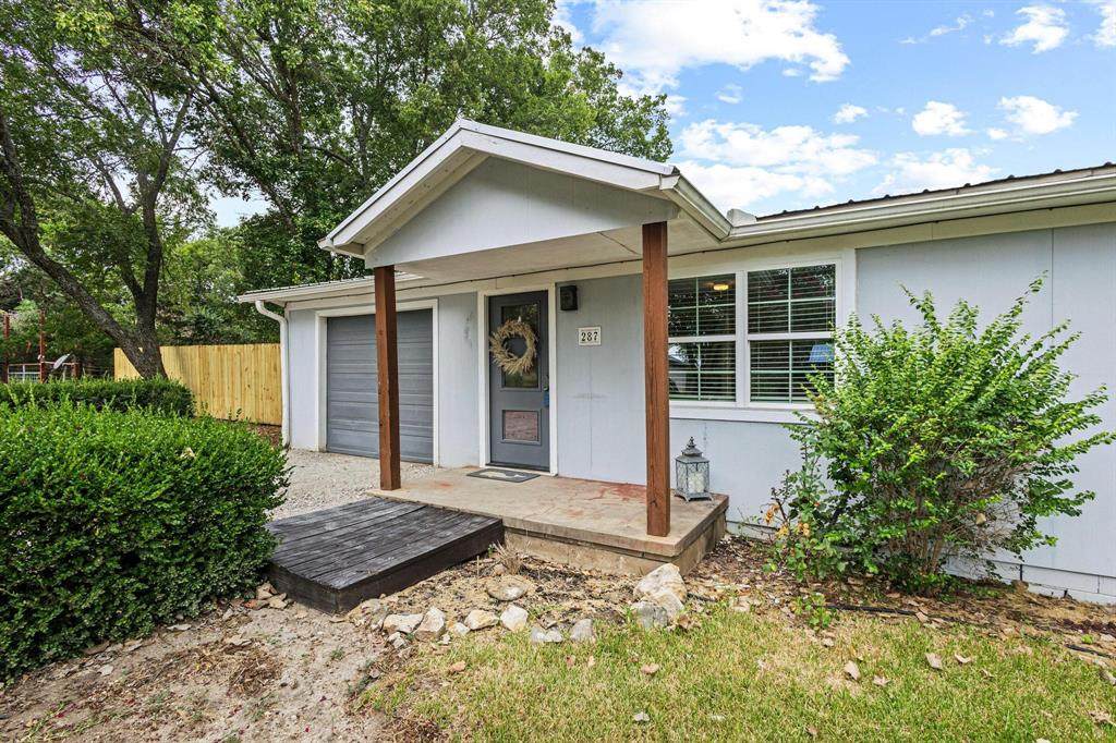 287 Pecan Drive - Photo 1