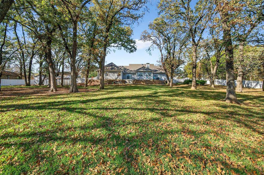 380 Crescent Drive - Photo 1