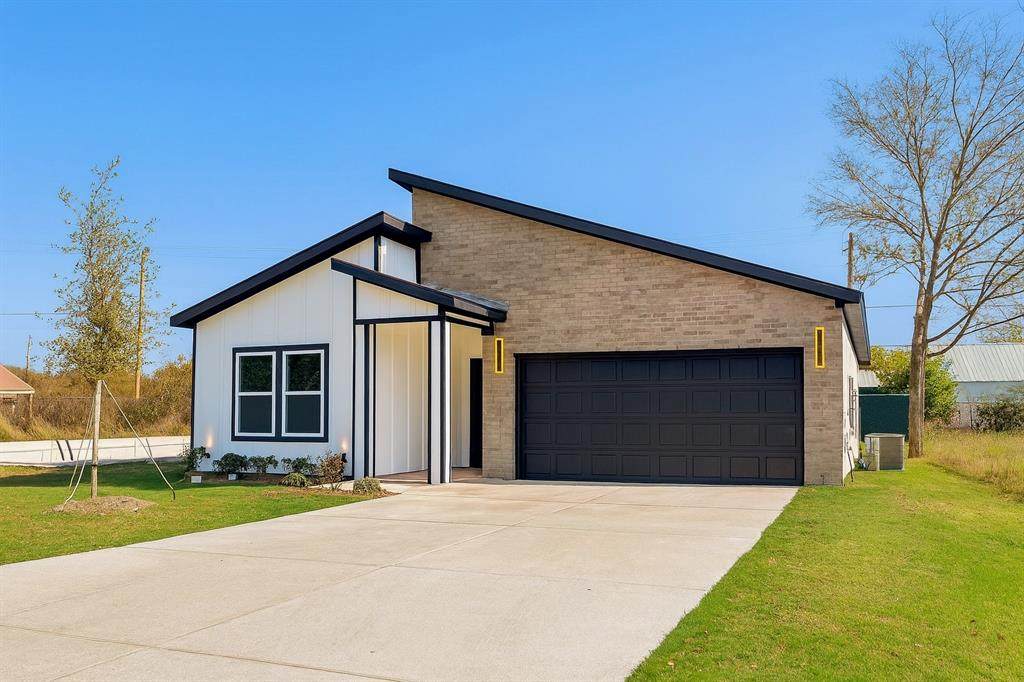 121 Loon Bay Drive - Photo 1