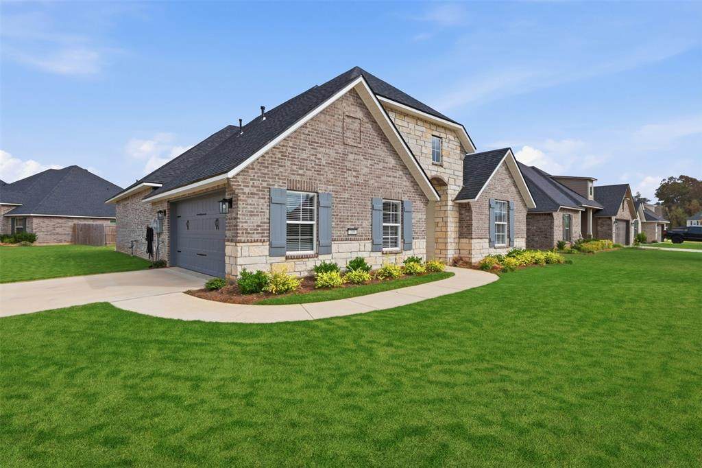 209 Cullom Drive - Photo 1