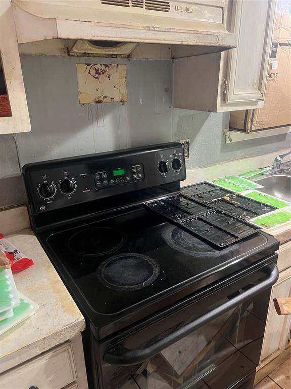 3240 Lombardy Lane - Photo 1