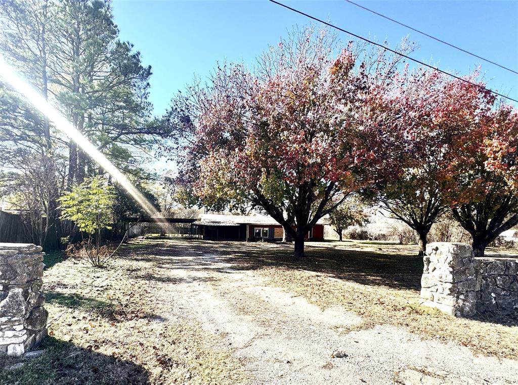 508 Lilac Drive - Photo 1