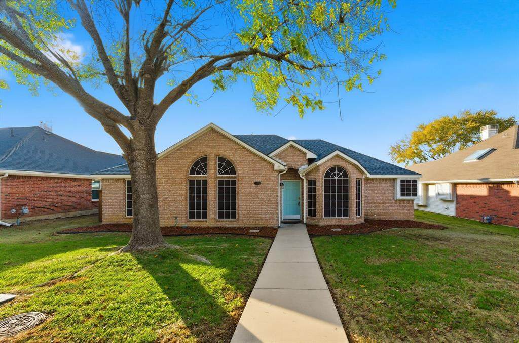 2060 Heather Glen Drive - Photo 1