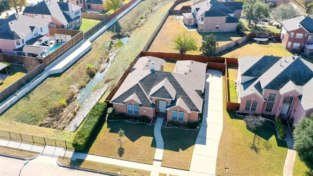 316 Mimosa Drive - Photo 1