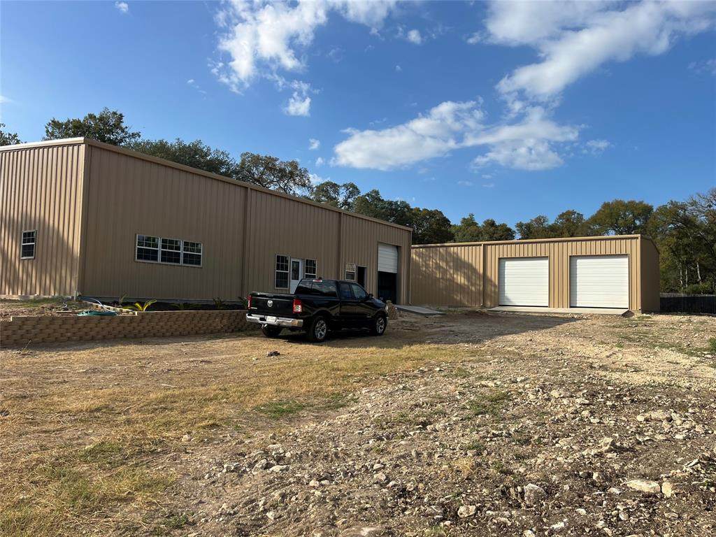 606 Hickory Ridge Road - Photo 1