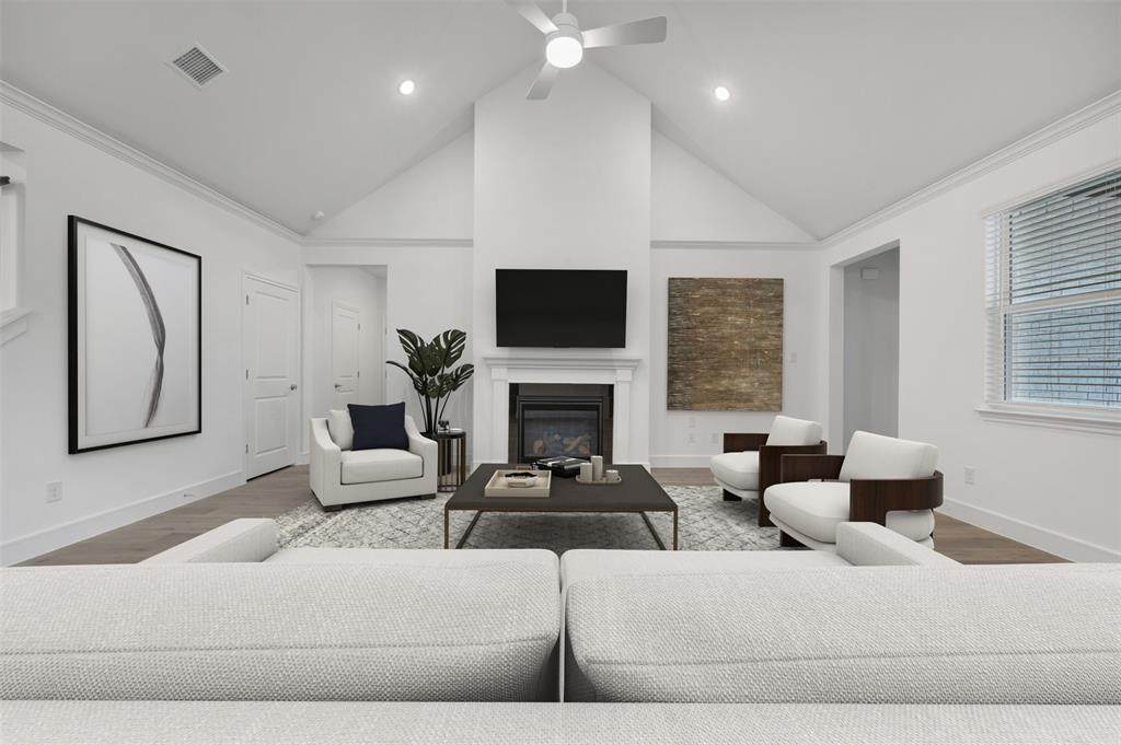 1004 Ashcroft Lane - Photo 1