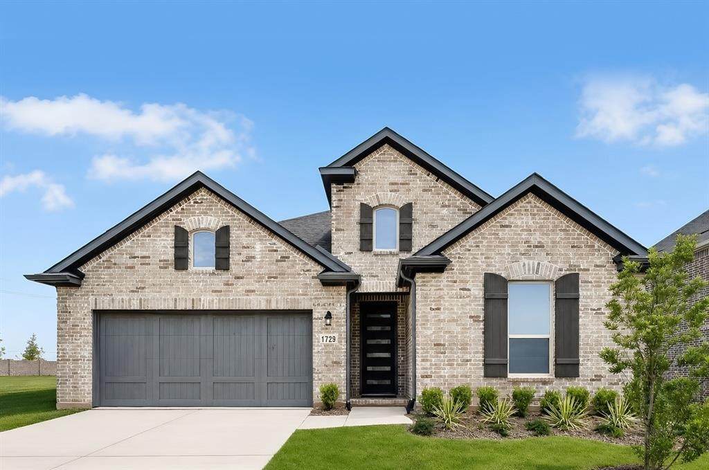 1729 Buck Trail - Photo 1