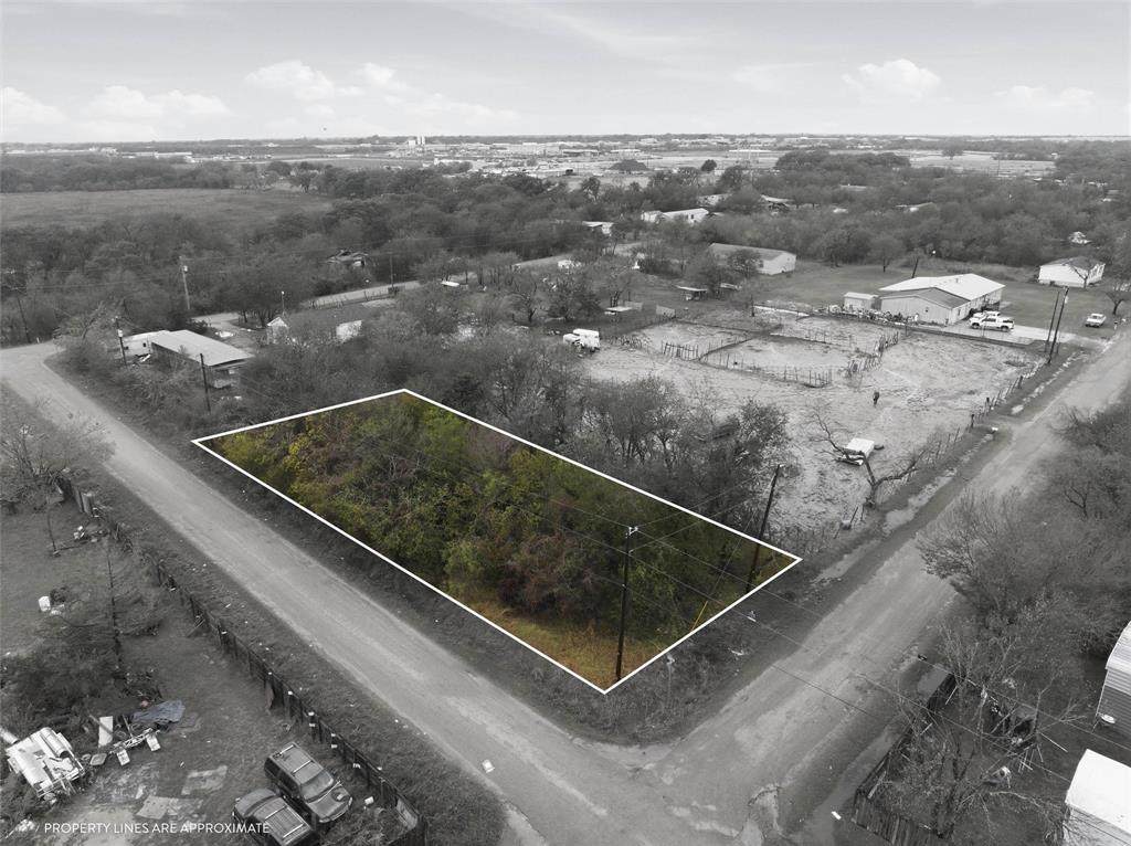 107 Frostdale Drive - Photo 1