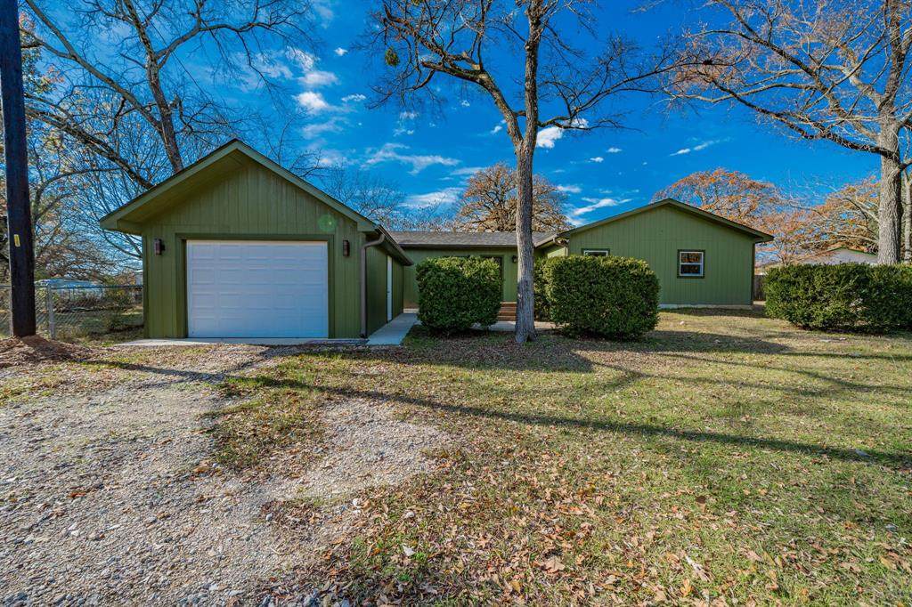 304 Pine Street - Photo 1
