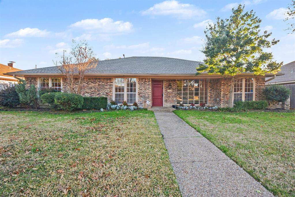 602 Wentworth Drive - Photo 1