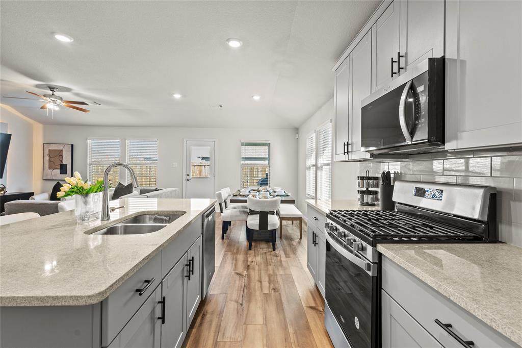 10940 Golden Barrel Court - Photo 1