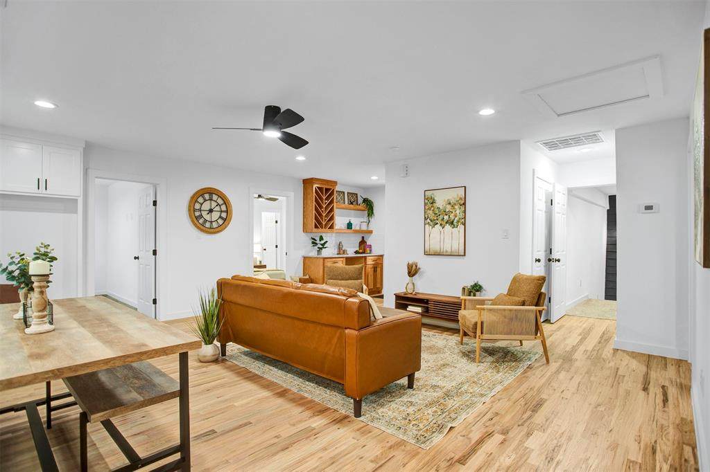 4005 Simonds Street - Photo 1