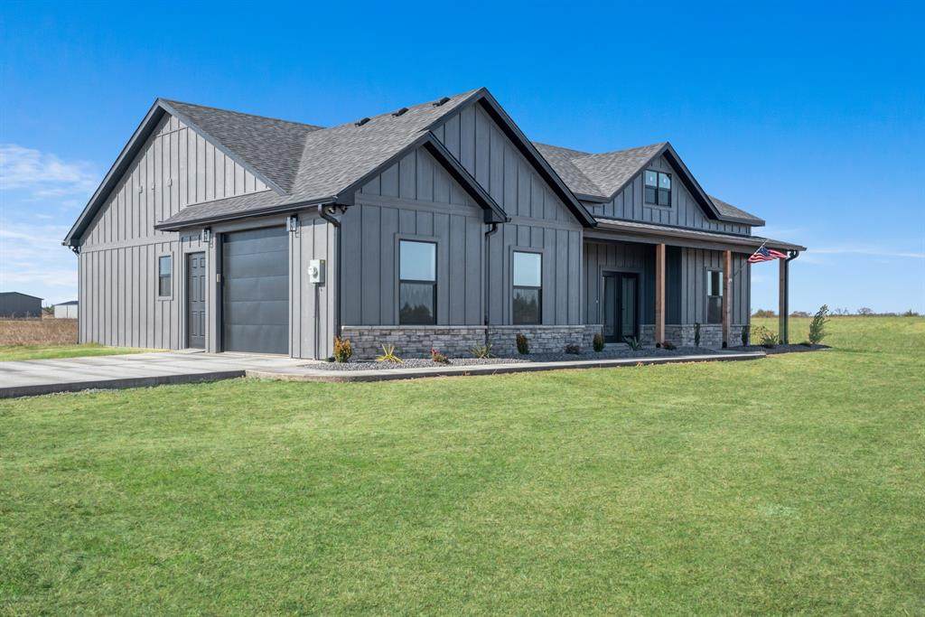 213 Private Road 33083 - Photo 1